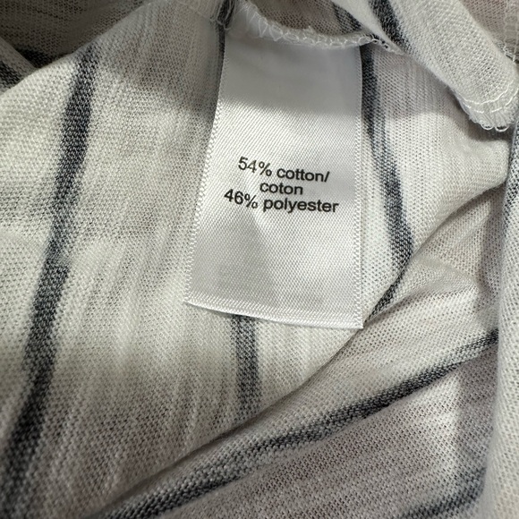 NWT - Women’s Tank - Picture 8 of 9